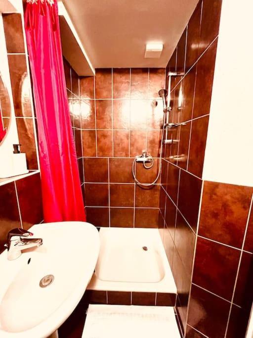 Charmant Appartement De Vacances Alta Ripa Hauterive  エクステリア 写真